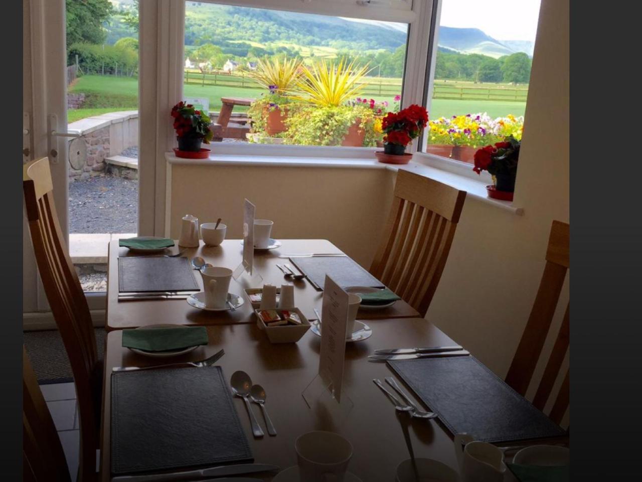 The Lodge Brecon B&B 外观 照片