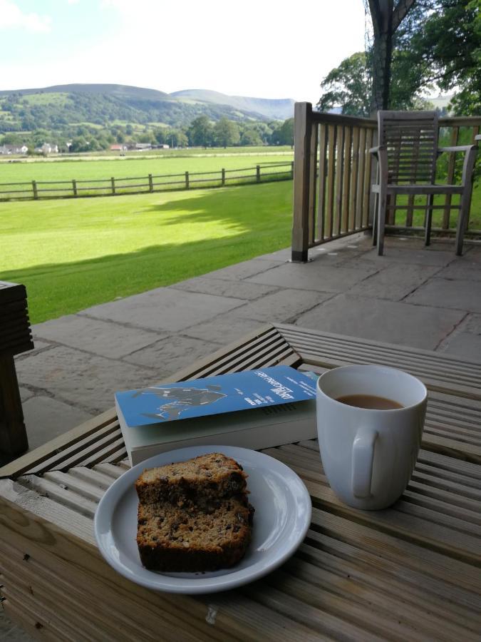 The Lodge Brecon B&B 外观 照片